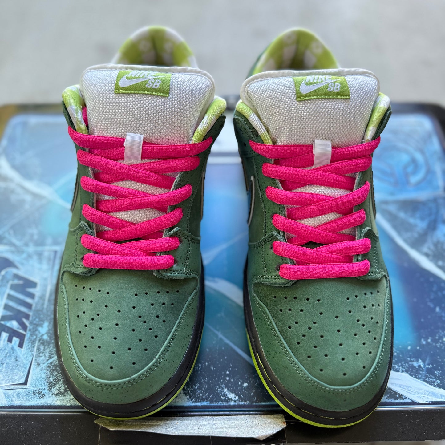 Size 9 - 2018 Concepts x Nike Dunk SB Low "Green Lobster" Special Box
