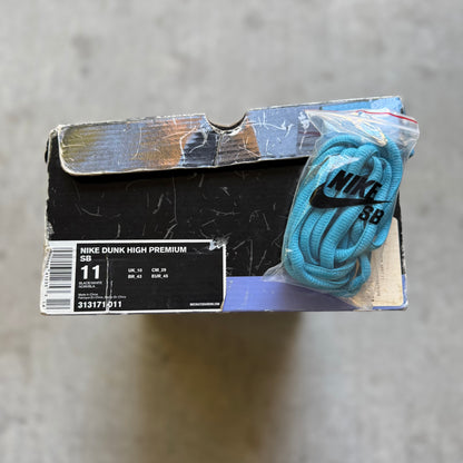 Size 9.5 - 2006 Nike Dunk SB Low "Baby Bear"