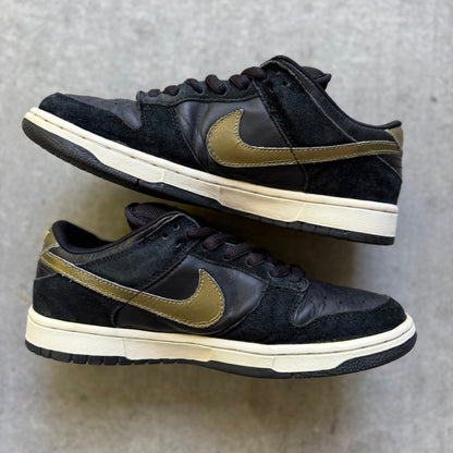 Size 9 - 2003 Nike Dunk SB Low "Takashi"