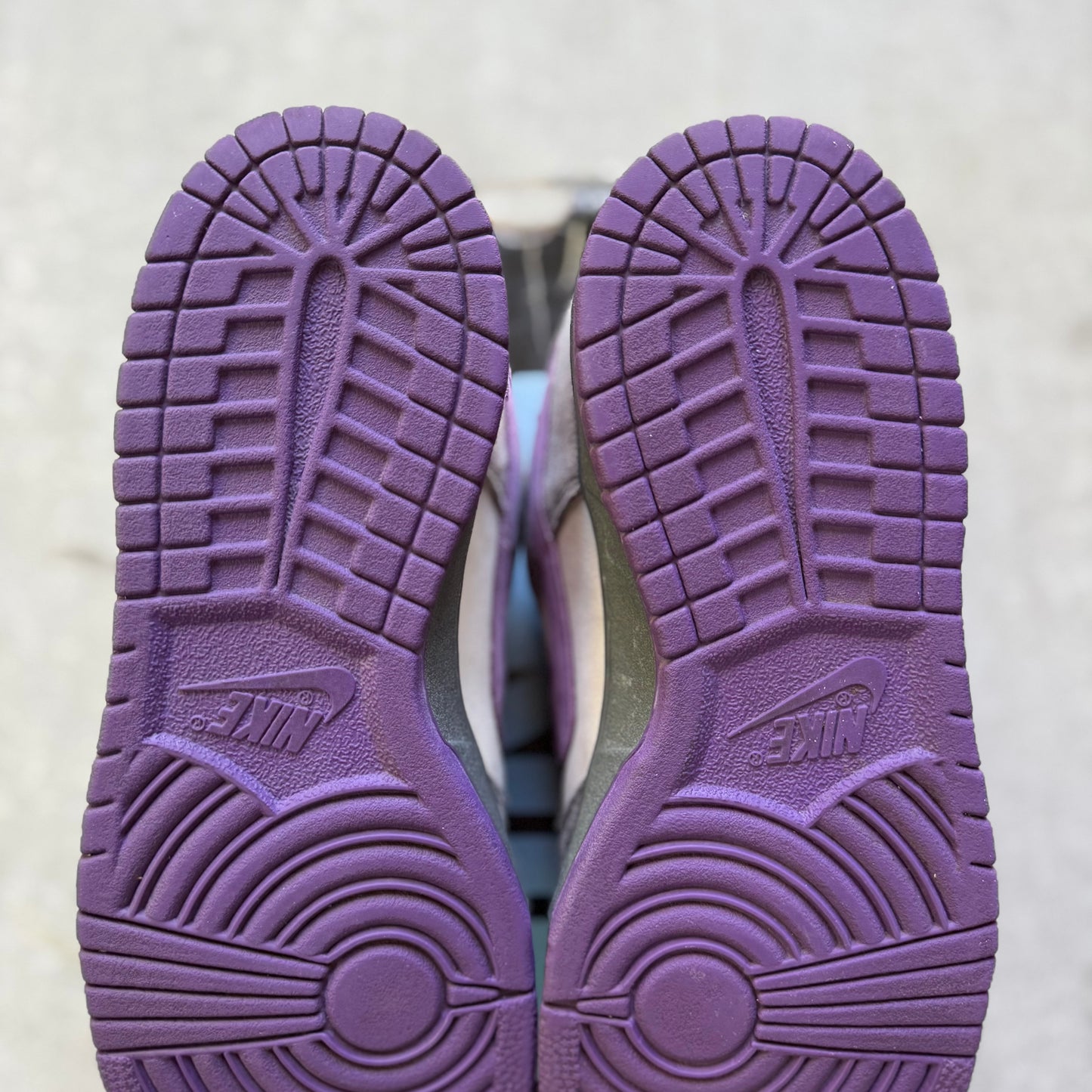 Size 9 - 2006 Nike Dunk SB Low "Purple Pigeon"